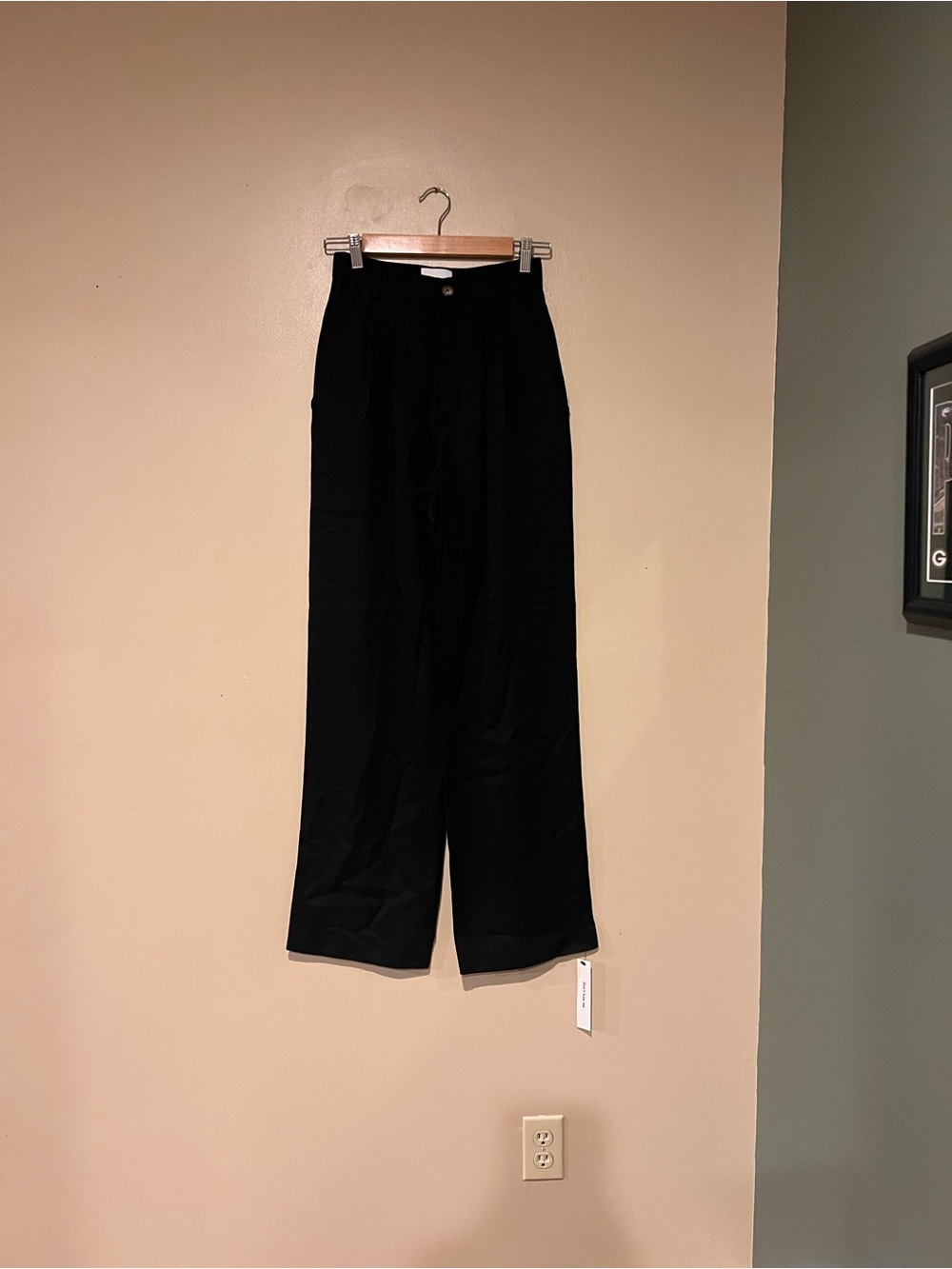 Reformation Pleated High Rise Black Trousers Sz 0 Professional Work Wear Tencel